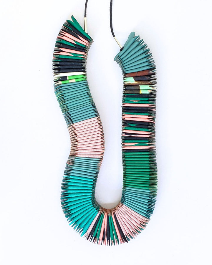 COLLAR Textil cromático