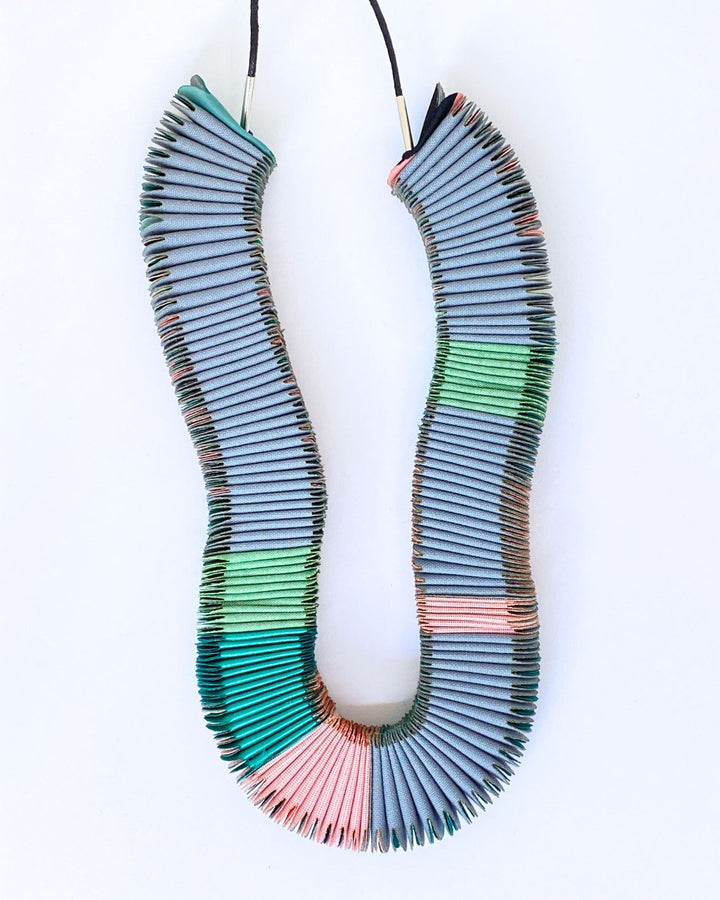 COLLAR Textil cromático