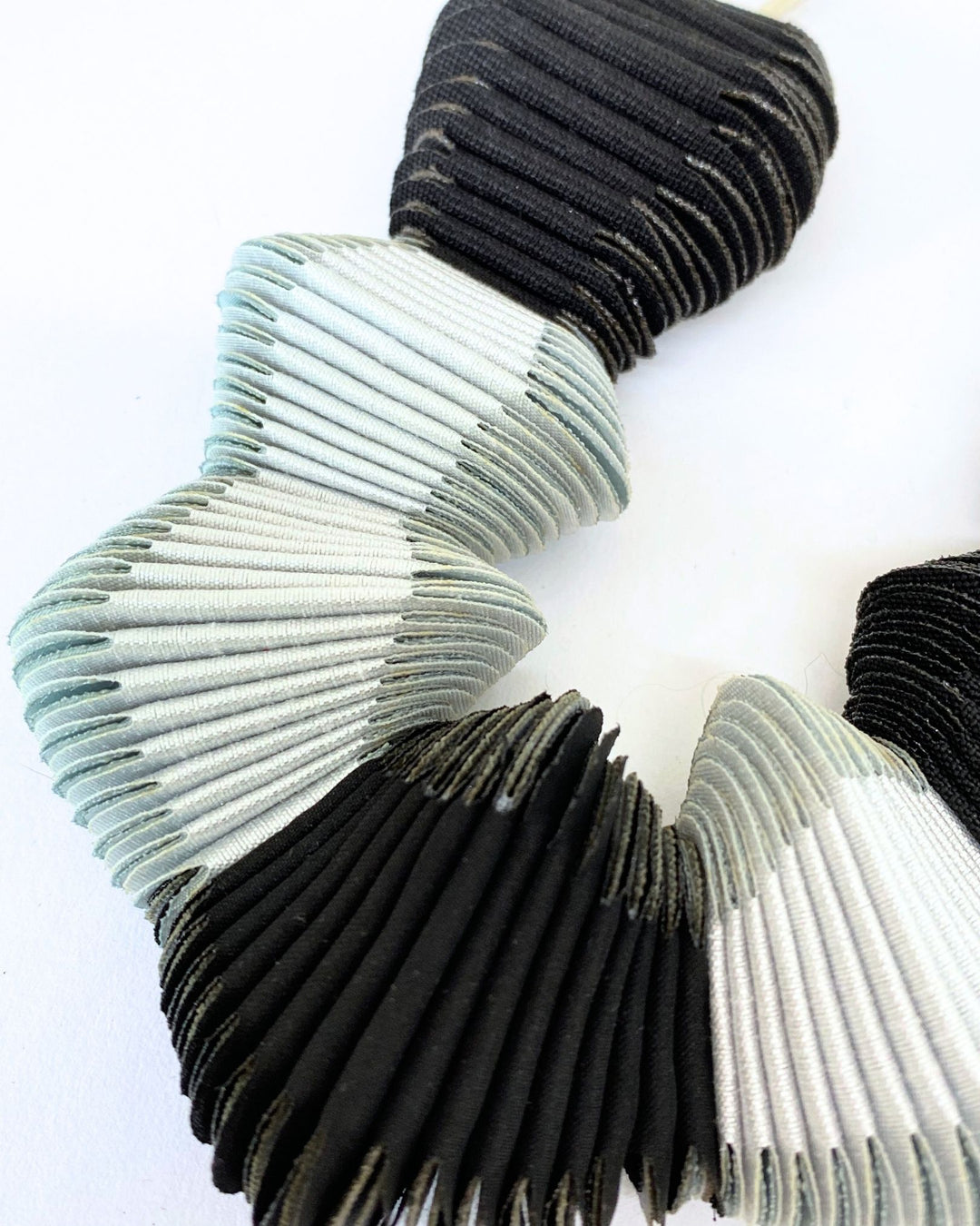 COLLAR Textil, Serpentine