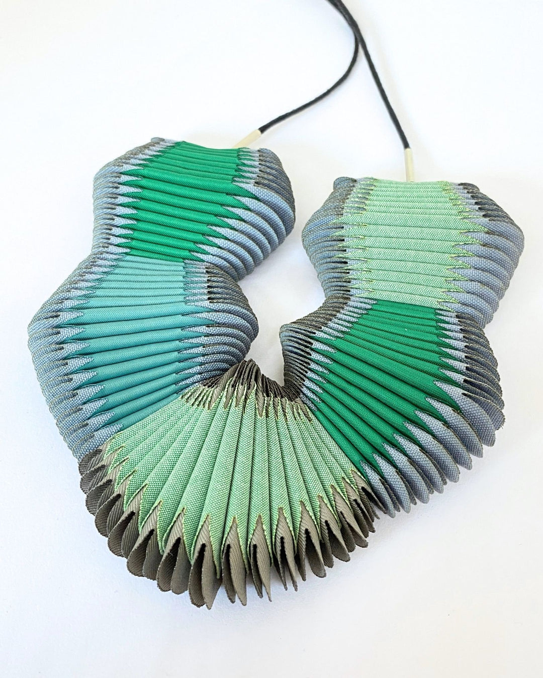 COLLAR Textil, Serpentine