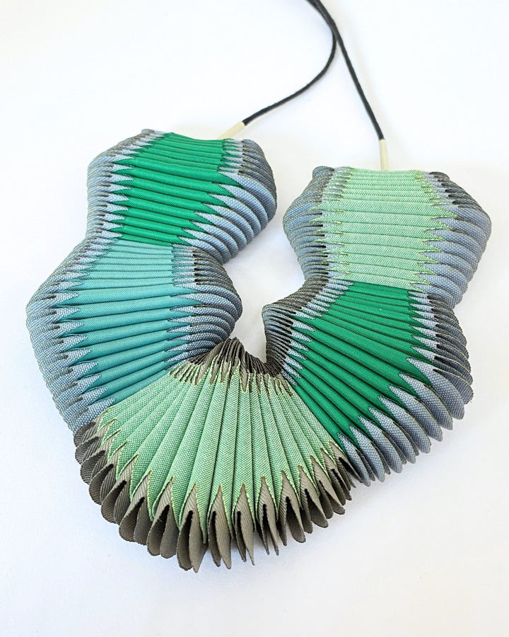 COLLAR Textil, Serpentine