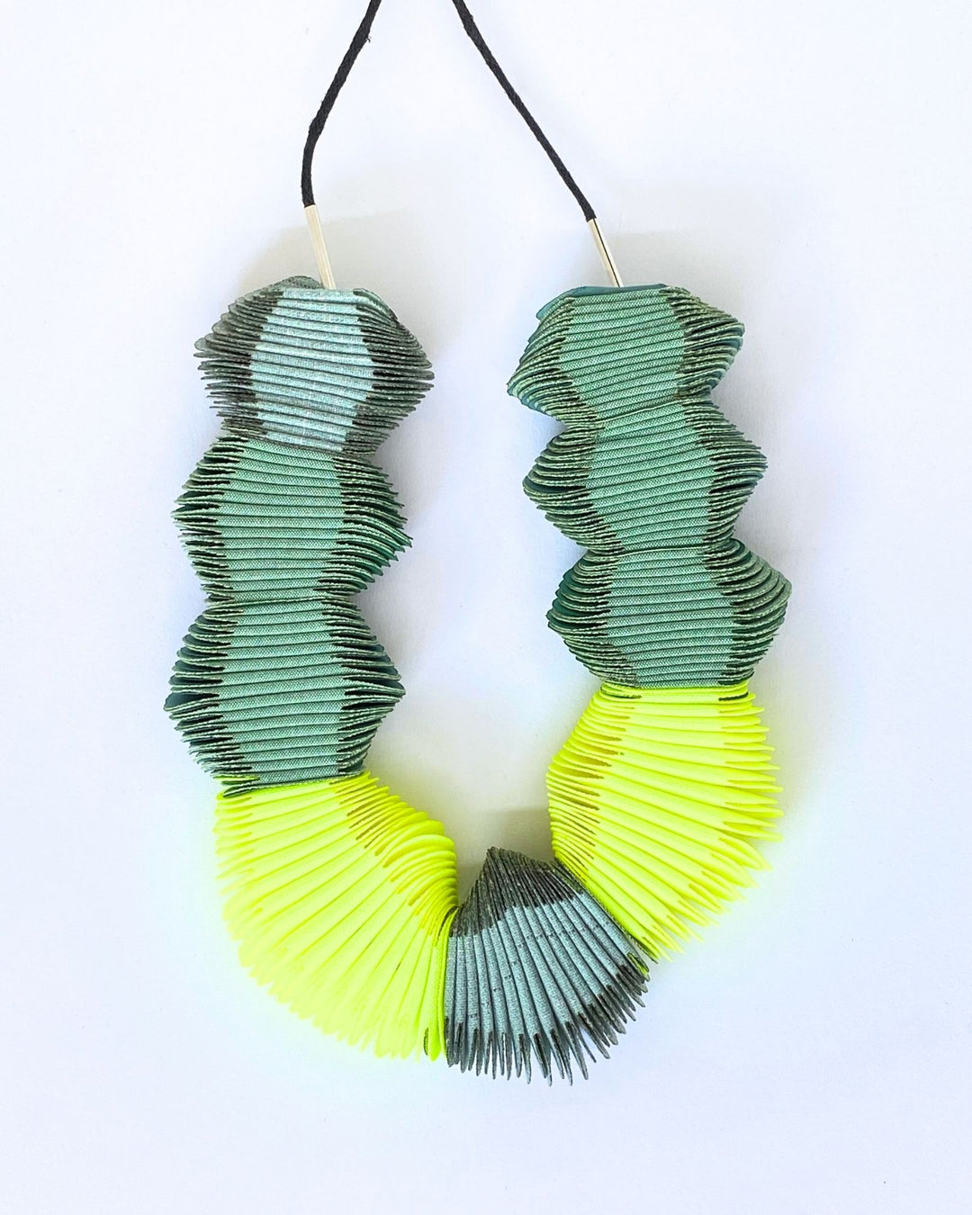 COLLAR Textil, Serpentine