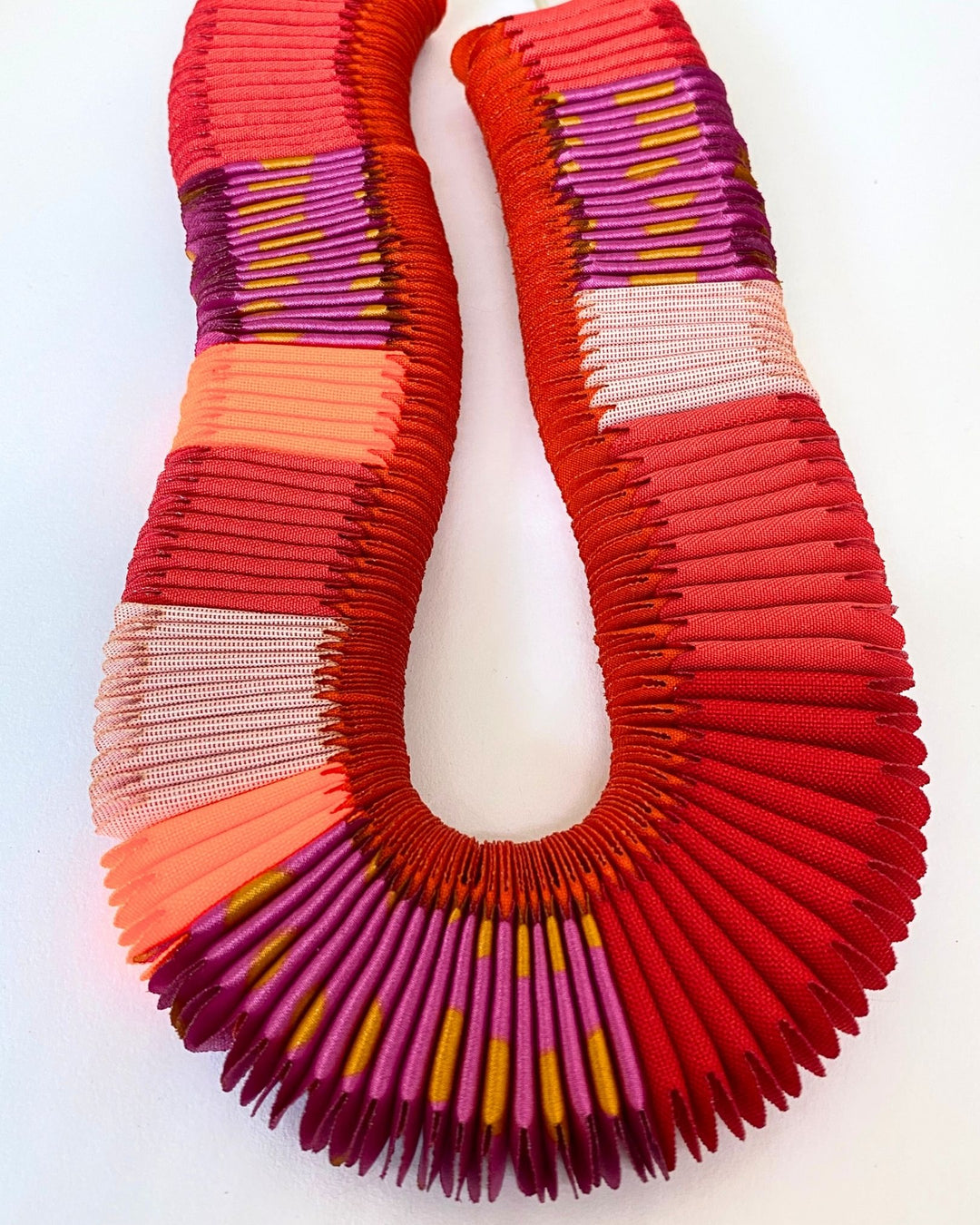 COLLAR Textil, cromático