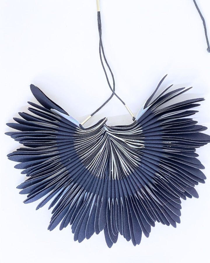 COLLAR Textil, plumas