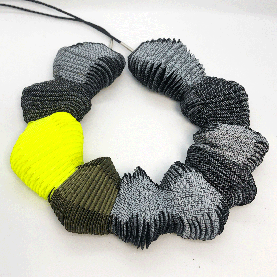 COLLAR Serpentine (Standart)-Gris+amarillo